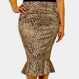 Torrid Retro Chic Leopard Print Skirt